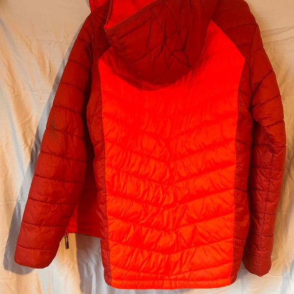 Beautiful Res puffer - Picture 3 of 5